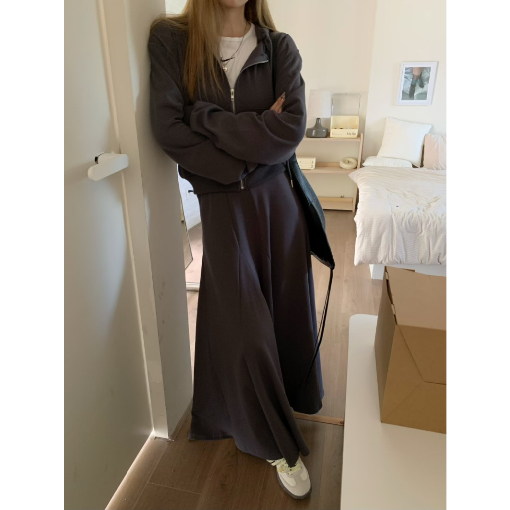 「MOTEL7」Set Áo Nỉ Dài Tay Có Mũ + Chân Váy Lưng Cao Thời Trang Nữ