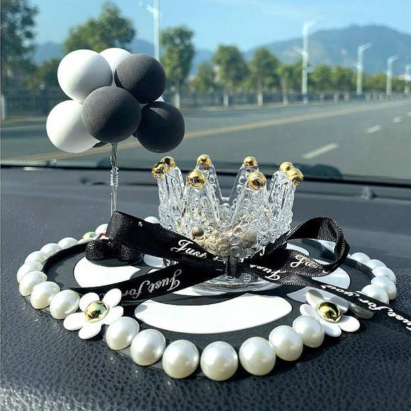 Set Phụ Kiện Vịt Lalafanfan, Vương Miện Và Trùm Bóng Trang Trí Nội Thất Xe Hơi Dễ Thương