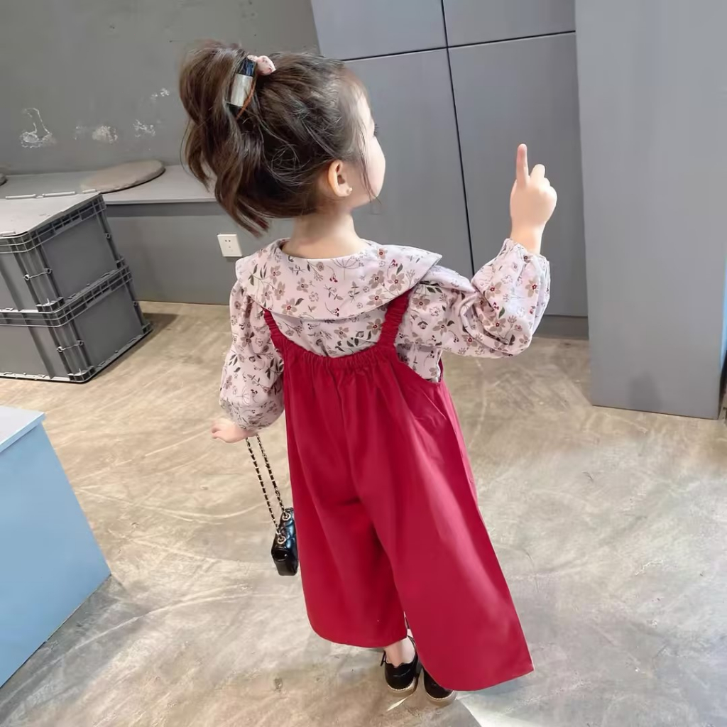 Bộ hai món Áo sơ mi hoa dài tay mùa thu Hàn Quốc + Quần yếm rộng rãi cho bé