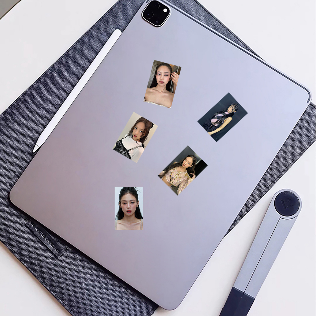 Bộ 53 Miếng Dán Trang Trí Laptop / Điện Thoại / guitar / Mũ Bảo Hiểm In Hình Nhóm Nhạc blackpink Xinh Xắn