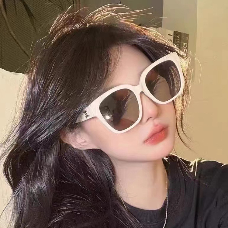 Kính Mát Gọng Vuông Chống Tia uv400 Phong Cách vintage Sang Trọng Dành Cho Nữ