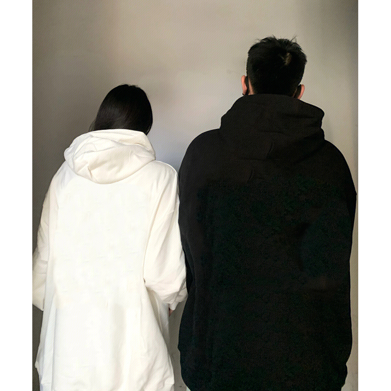 Áo hoodie IHKKE màu đen in họa tiết cừu hoạt hình phong cách Hàn Quốc thời trang cho nam nữ