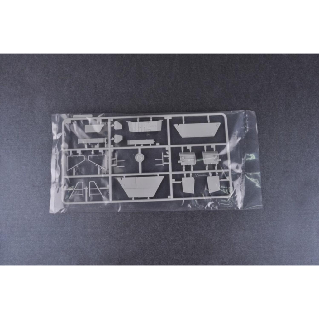 Mô Hình Xe Tăng Đức Leopard 2 A5 / A6 Tỉ Lệ 1: 35 Hobbyboss 82402