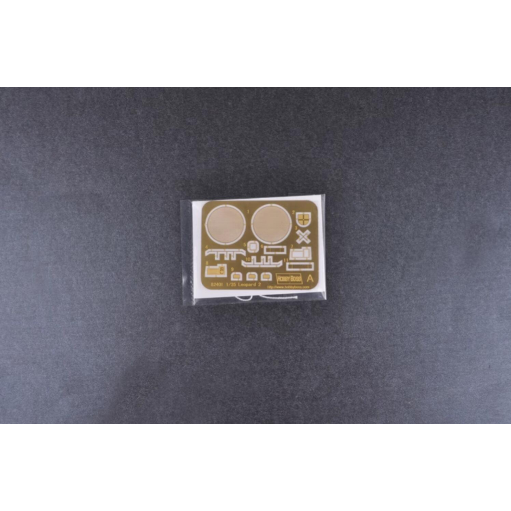 Mô Hình Xe Tăng Đức Leopard 2 A5 / A6 Tỉ Lệ 1: 35 Hobbyboss 82402