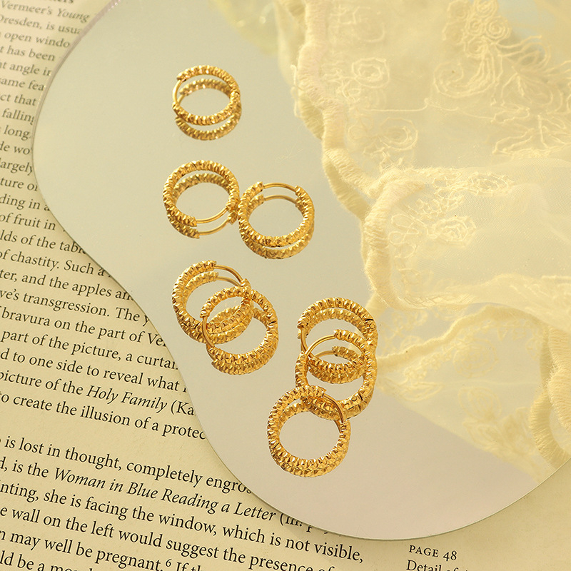 Besfome Khuyên Tai Tròn Bằng Thép Không Gỉ Kết Cấu Bằng Tay Tối Giản Thời Trang vintage