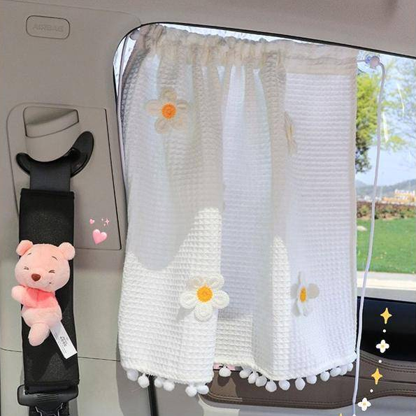 Rèm Che Nắng Cách Nhiệt Gắn Cửa Sổ Xe Hơi Tiện Dụng