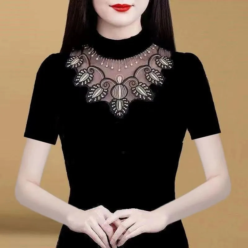 Áo thun tay ngắn dáng rộng phối ren đính đá thời trang mùa hè cho phụ nữ trung niên