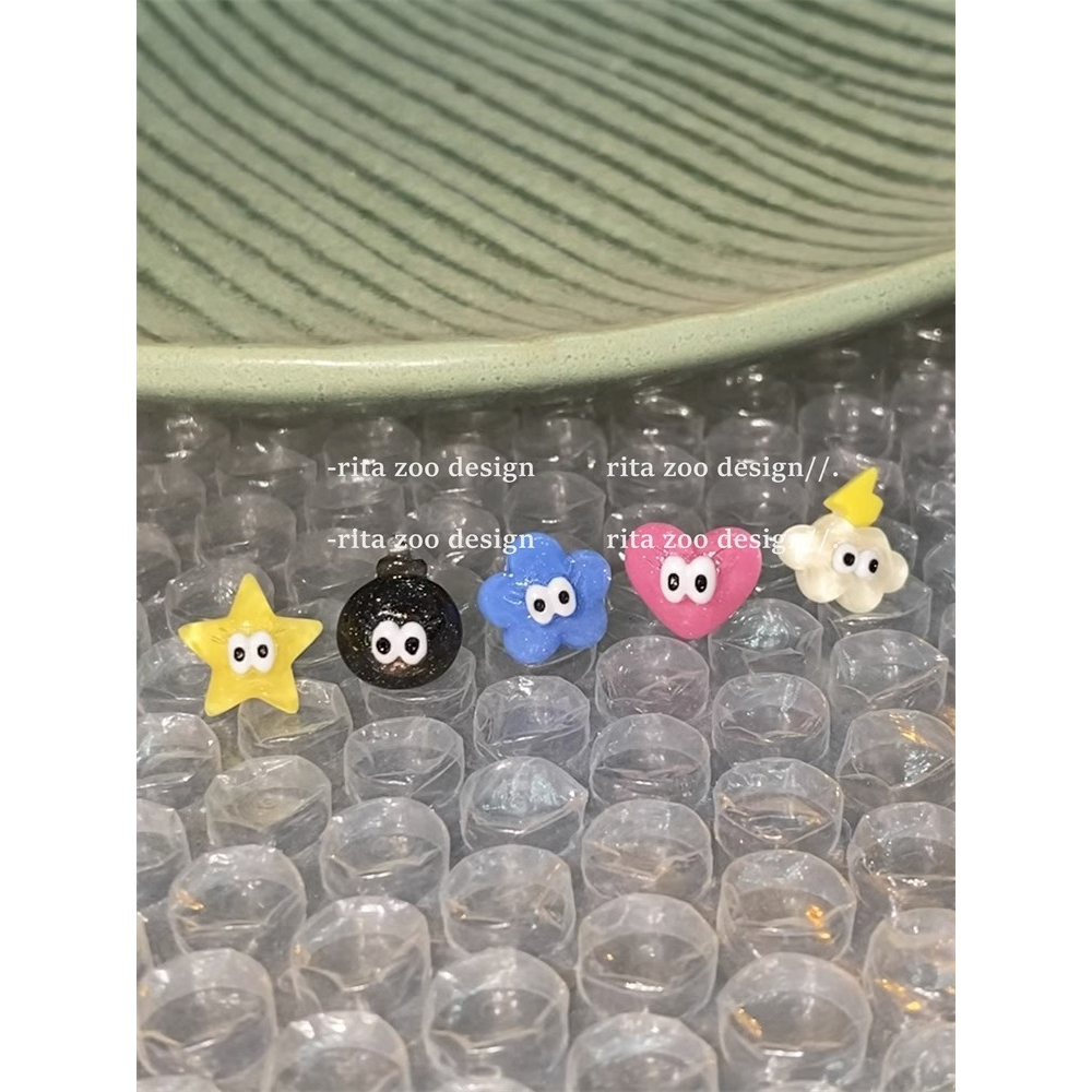 Bông Tai Trong Suốt Đính Kim Sa Hình Ngôi Sao Đám Mây Đôi Mắt To Dễ Thương 1k