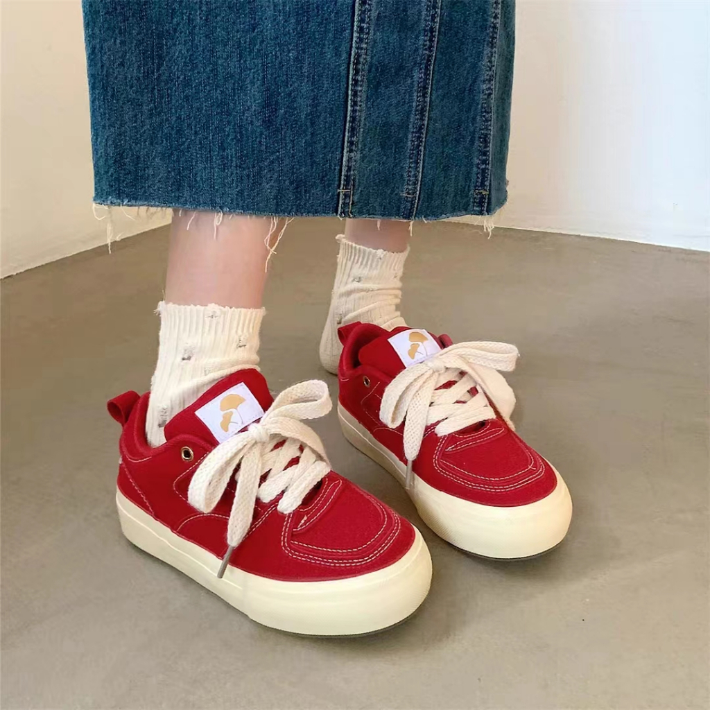 Giày Sneaker Đế  Siêu Nhẹ Phong Cách Thời Trang  Đáng Yêu Đế Bằng Phối Dây Bản To Giày Thể Thao Kiểu Nữ Mới 2023