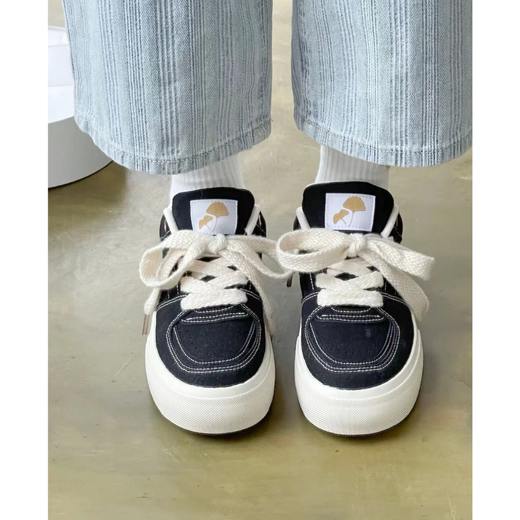 Giày Sneaker Đế  Siêu Nhẹ Phong Cách Thời Trang  Đáng Yêu Đế Bằng Phối Dây Bản To Giày Thể Thao Kiểu Nữ Mới 2023