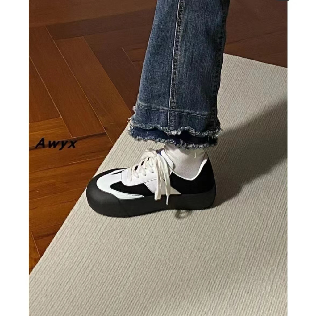 Giày Sneaker Đế Dày Siêu Nhẹ Phong Cách Thời Trang  Đáng Yêu Đế Bằng Phối Dây Bản To Giày Thể Thao Kiểu Nữ Mới 2023