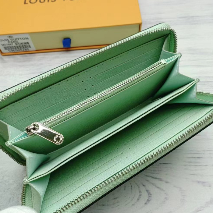 Ví Da Thật Mềm Đục Lỗ Có Khóa Kéo In Họa Tiết lv louis vuitton Chính Hãng m61867