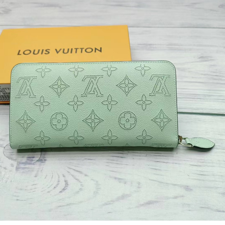 Ví Da Thật Mềm Đục Lỗ Có Khóa Kéo In Họa Tiết lv louis vuitton Chính Hãng m61867