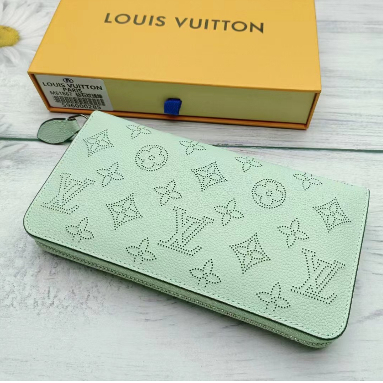 Ví Da Thật Mềm Đục Lỗ Có Khóa Kéo In Họa Tiết lv louis vuitton Chính Hãng m61867