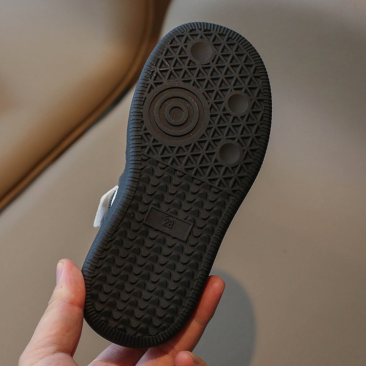 Hàng Có Sẵn Giày sneaker Nhẹ Thoải Mái Thời Trang Mới Cho Bé Trai Và Bé Gái