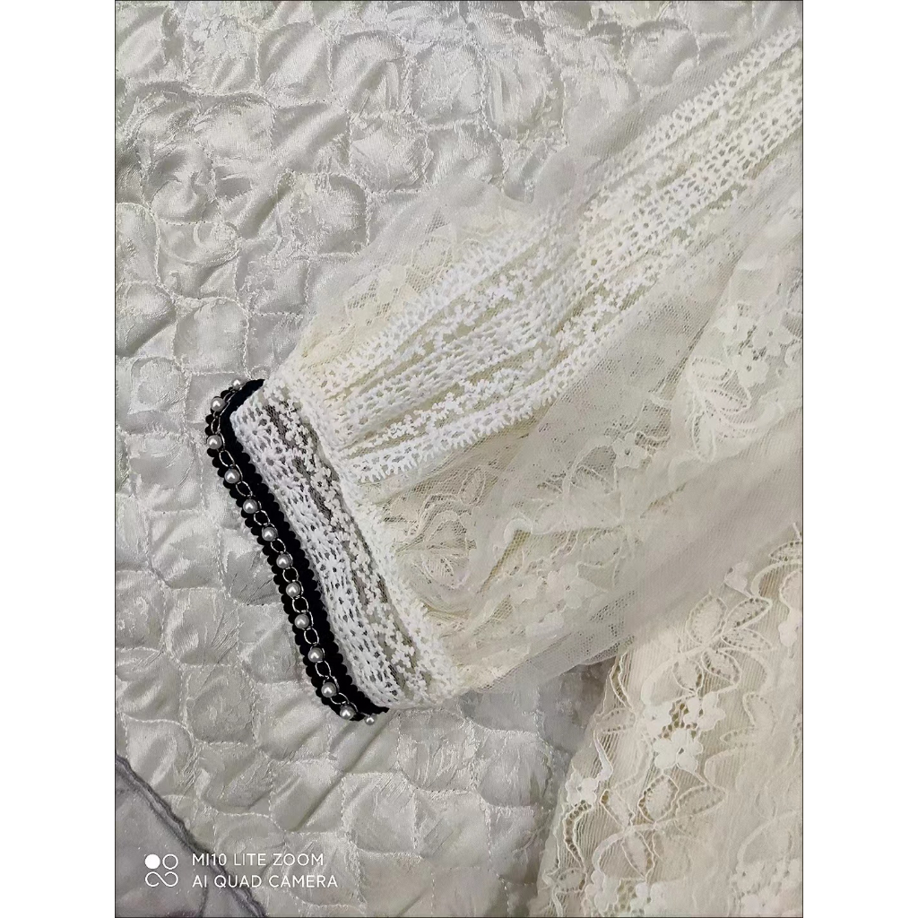 Áo Sơ Mi Tay Ngắn Phồng Phối Ren Đính Hạt Thời Trang Mùa Hè Cho Nữ