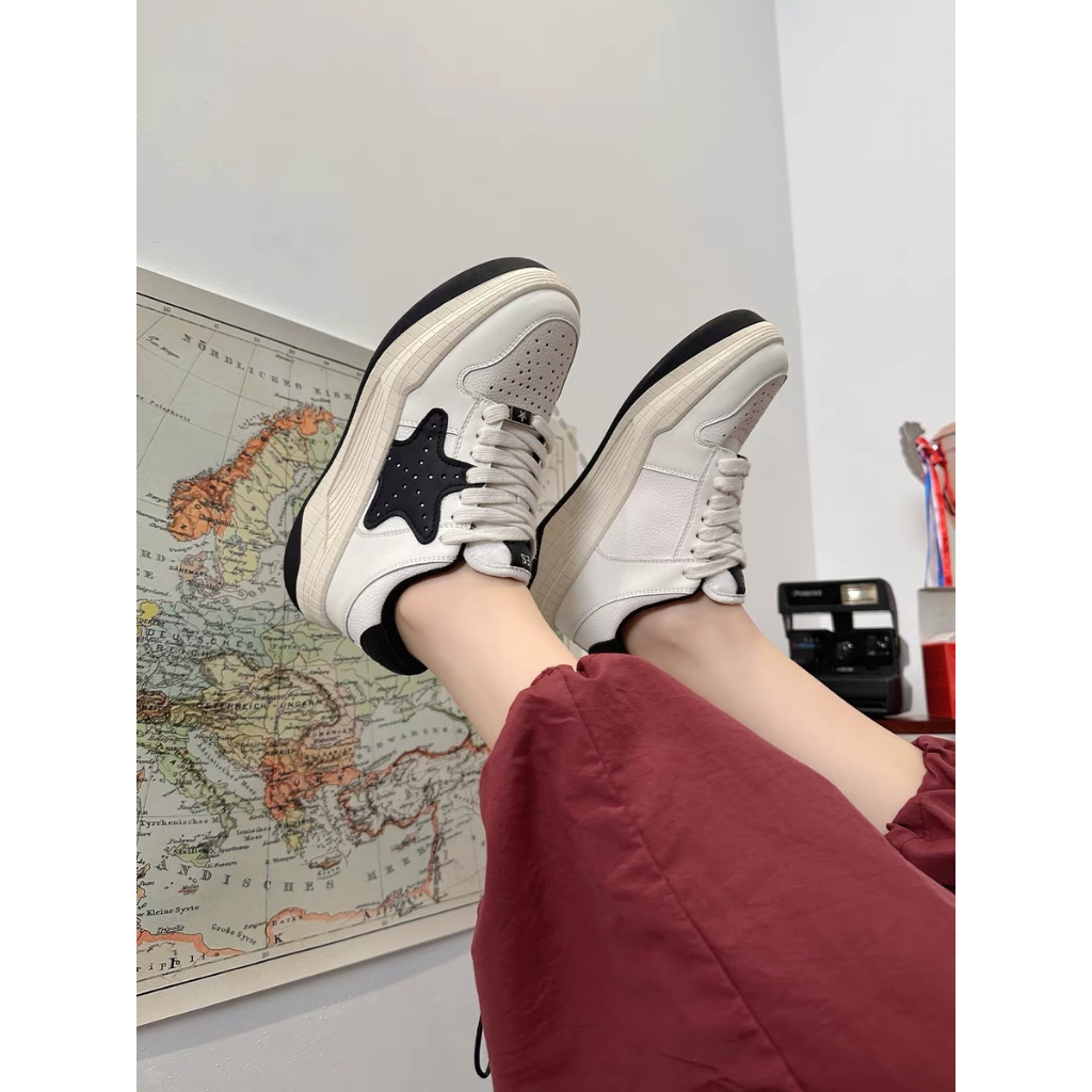 Giày Sneaker Đế  Siêu Nhẹ Phong Cách Thời Trang  Đáng Yêu Đế Bằng Phối Dây Bản To Giày Thể Thao Kiểu Nữ Mới 2023