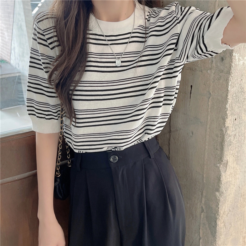 NUZIRO Thời Trang Áo Thun Dệt Kim Mỏng Dáng Rộng Tay Ngắn Cổ Tròn Kẻ Sọc Kiểu retro Xinh Xắn Cho Nữ