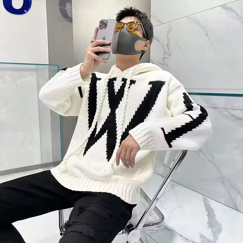 【S-2XL】Áo len nam kiểu dáng hàn quốc vải len sợi dày dặn Phong Cách Hồng Kông Năng Động Thời Trang Mùa Đông Áo Sweater nam Tay Dài Dáng Rộng Thời Trang Mới Thu Đông Phong Cách Hàn Quốc Cho Nam Và Nữ