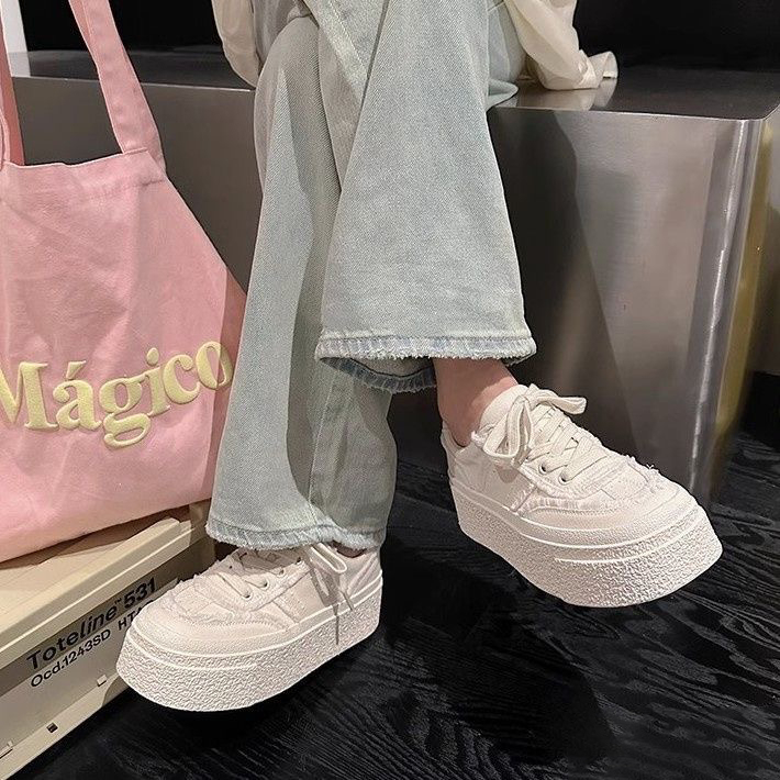 Giày Sneaker Đế Dày Tăng Chiều Cao 3-5cm Chống Trượt Thoải Mái Thời Trang Cho Nữ