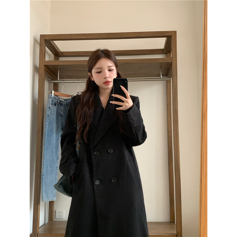 French style style lapel long sleeved trench coat for women