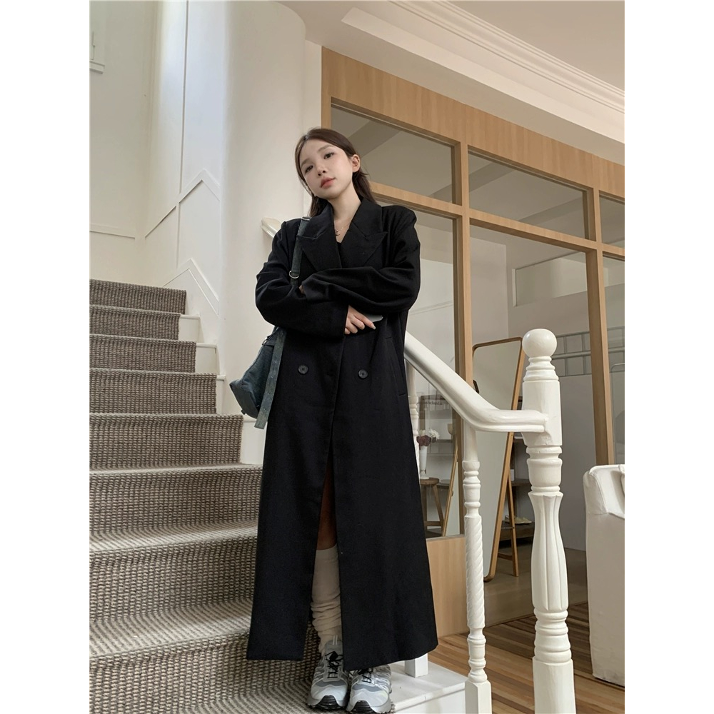 French style style lapel long sleeved trench coat for women