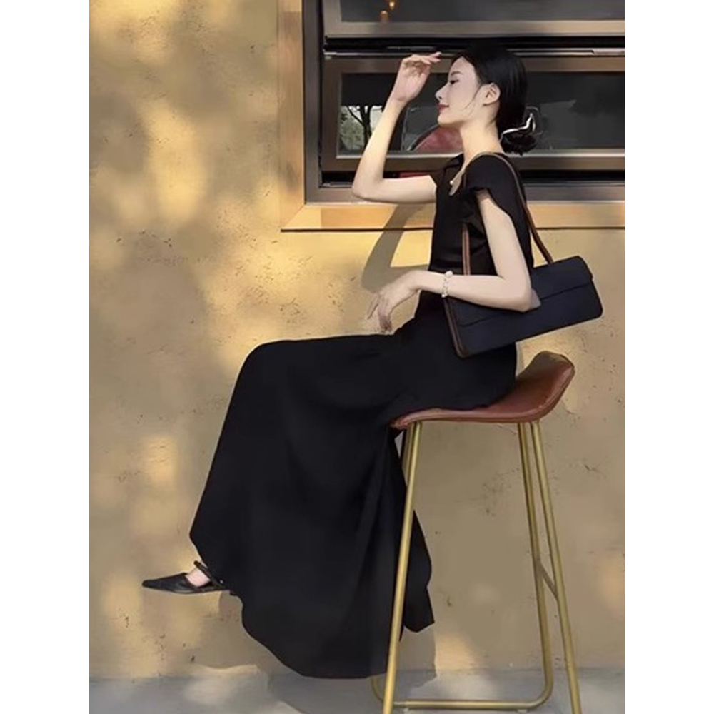 Set đồ nữ SUGEMIUSI gồm áo không tay và chân váy thời trang cao cấp