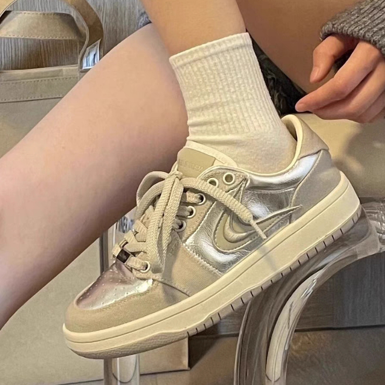 YAOLI  Giày Thể Thao Đế Phẳng Thoáng Khí Phong Cách retro Dễ Phối Đồ Cho Nữ