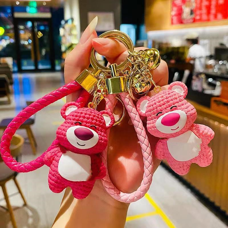 Strawberry bear cartoon dễ thương keychain cặp đôi túi mặt dây chuyền xe keychain búp bê