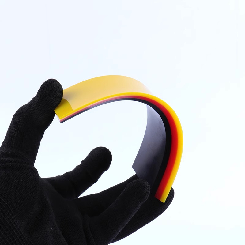 Hàng Có Sẵn Dụng Cụ Làm Sạch Xe Hơi Loại Bỏ Phim Dán 3 Lớp Bằng vinyl Sợi carbon Mềm 2 Trong 1