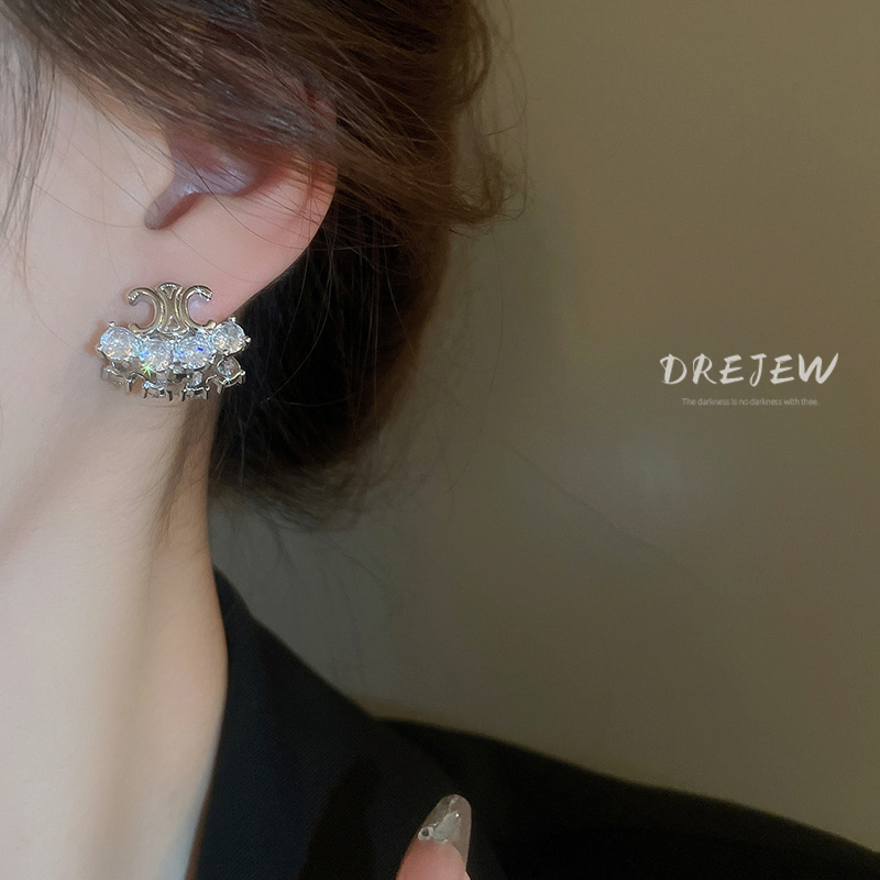 Khuyên Tai Đính Đá zircon Hình Chữ c Sang Trọng Phong Cách Hàn Quốc Cho Nữ