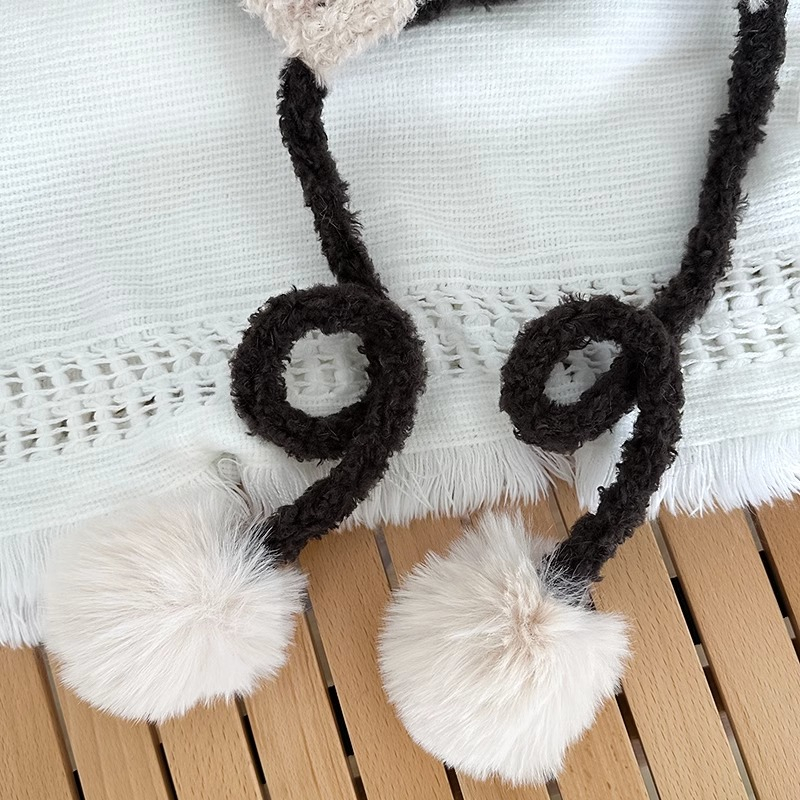 Mũ Len Dệt Kim Đính Quả Bông Tai Gấu Dễ Thương Thời Trang Thu Đông Cho Nữ