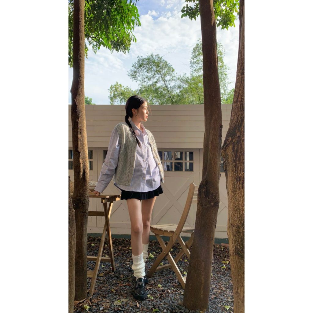 🍓Design sense loose stripe shirt sweater Fried Dough Twists vest cardigan