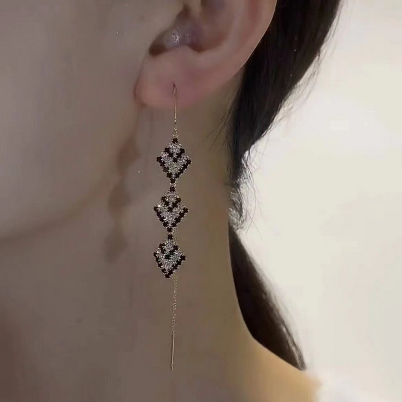 Thời Trang Bông Tai Tua Rua Đính Kim Cương Giả Hình Học Cho Nữ