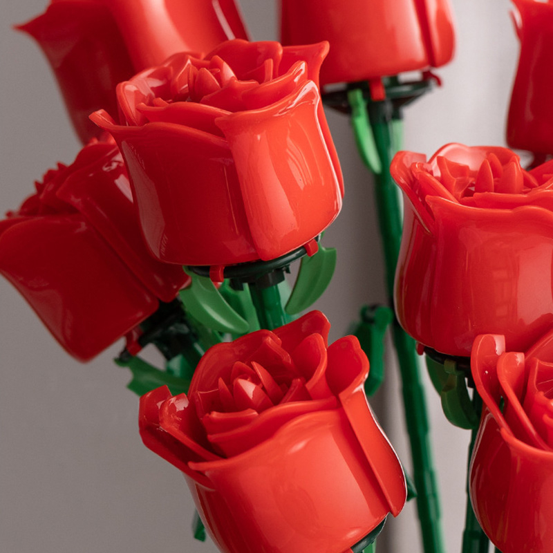 Khối Đồ Chơi Lắp Ráp Hình Hoa Hồng Xanh Đỏ Dành Cho Bé Gái