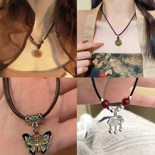 Thời trang vòng cổ mặt hình bướm và mặt trăng đính đá ngọc lam nhân tạo