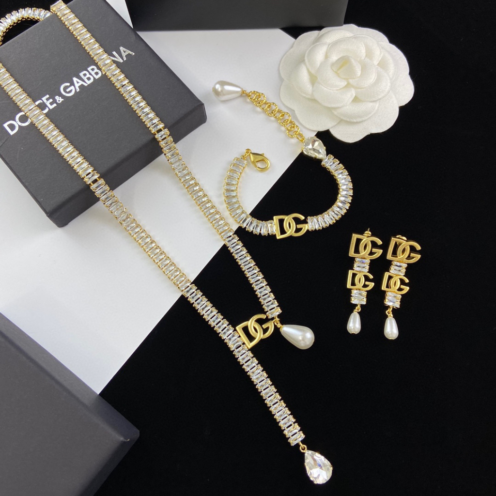Hàng Mới Về Mới Set Vòng cổ, Khuyên Tai, Vòng Tay Hình Chữ dg Đính Đá Pha