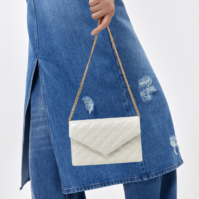 Hàng Mới Về Túi Xách Nữ cnk23 ck2- 70701358 Túi Xách Đeo Chéo Kiểu Vuông Nhỏ Đính Đá Phối Dây Xích Thời Trang Sành Điệu