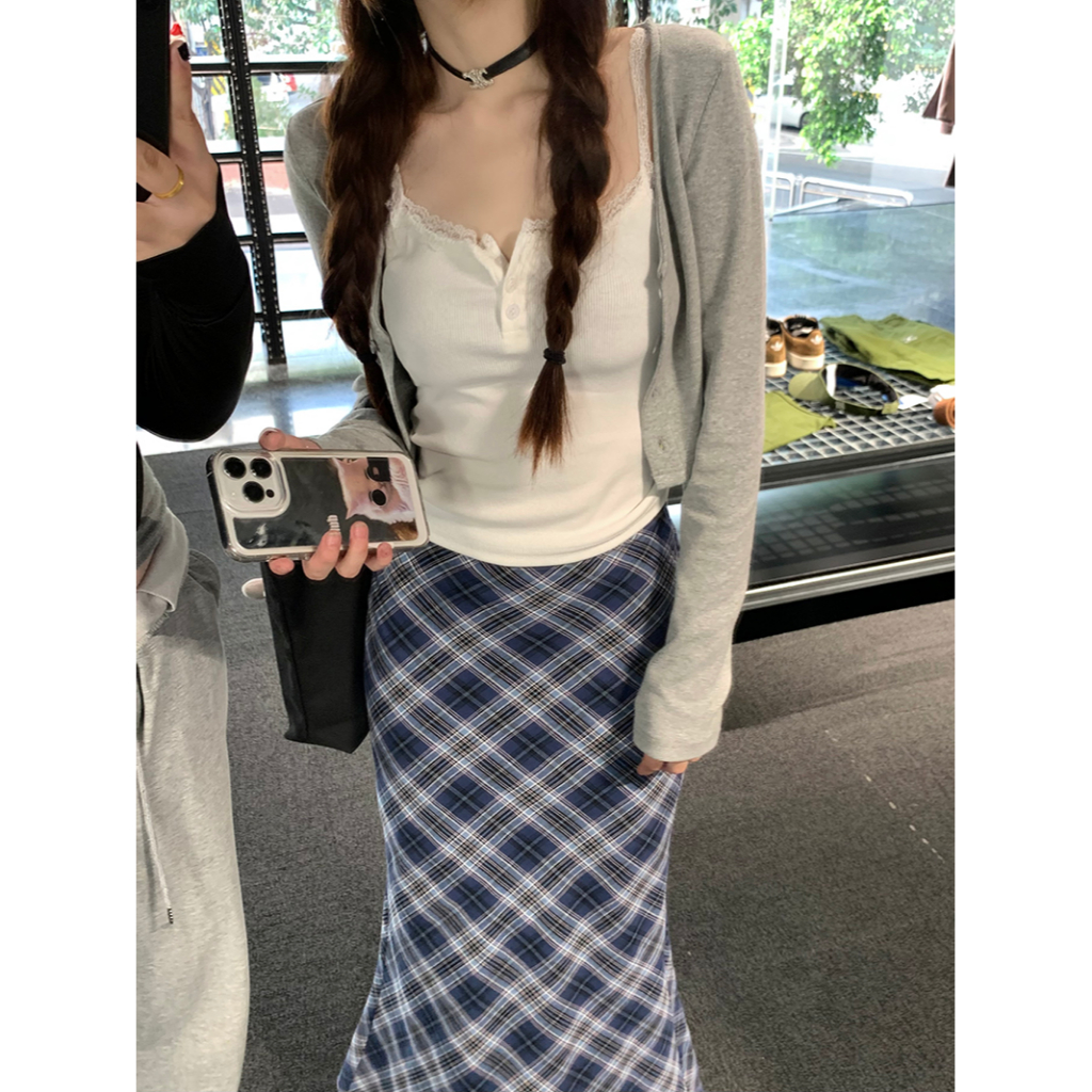 Set Áo cardigan Tay Dài + Áo camisole + Chân Váy Đuôi Cá Lưng Cao Kẻ Sọc