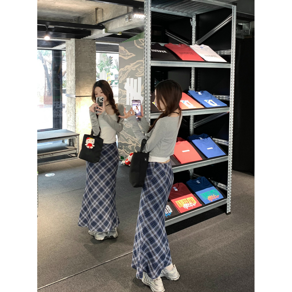Set Áo cardigan Tay Dài + Áo camisole + Chân Váy Đuôi Cá Lưng Cao Kẻ Sọc