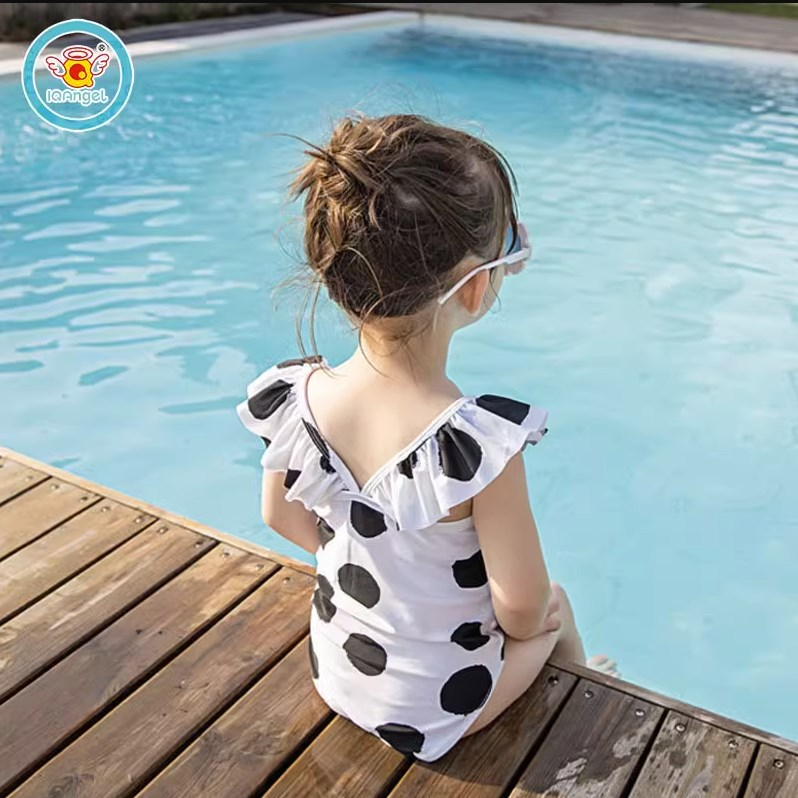 Bộ Đồ Bơi Thể Thao Tay Ngắn Chống Nắng Nhanh Khô Thời Trang Mùa Hè Cho Bé Gái