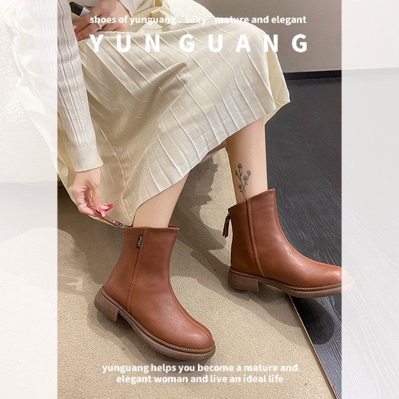 Yunguang Giày Bốt martin Chất Nhung Thật Dáng Ôm Có Khóa Kéo Phía Sau Phong Cách retro Cho Nữ