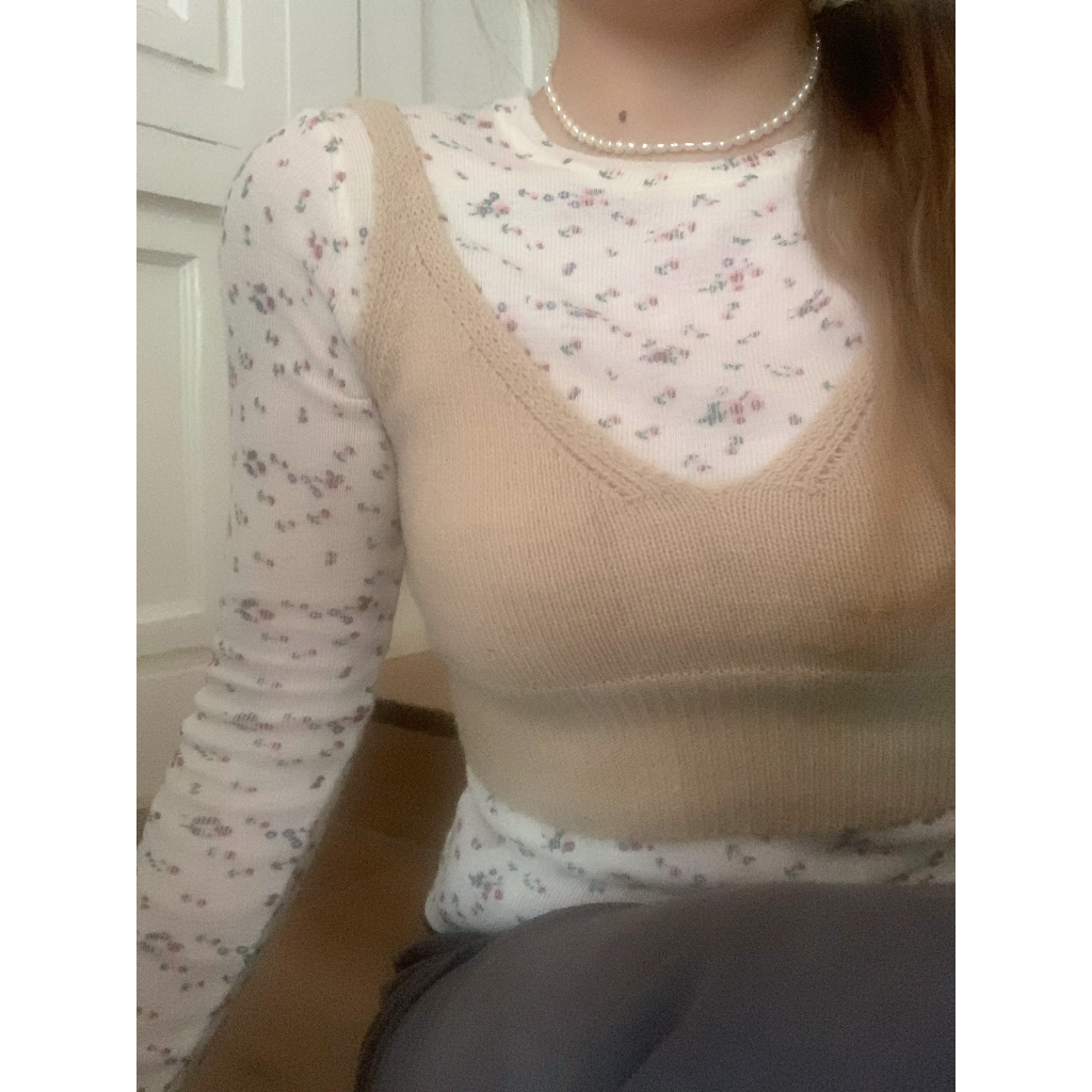 「MOTEL7」Áo sweater Tay Dài Dáng Ôm In Hoa Kiểu retro Thời Trang Mùa Thu Cho Nữ