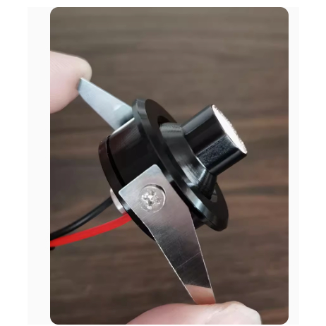 Đèn led 32mm Có Thể Điều Chỉnh Chống Chói Chuyên Dụng Cho Tủ Trưng Bày