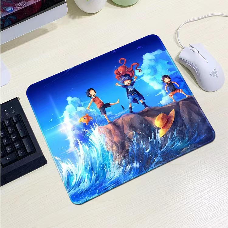 One Tấm Lót Chuột Và Bàn Phím Cỡ Nhỏ In Họa Tiết Hoạt Hình anime Dễ Thương