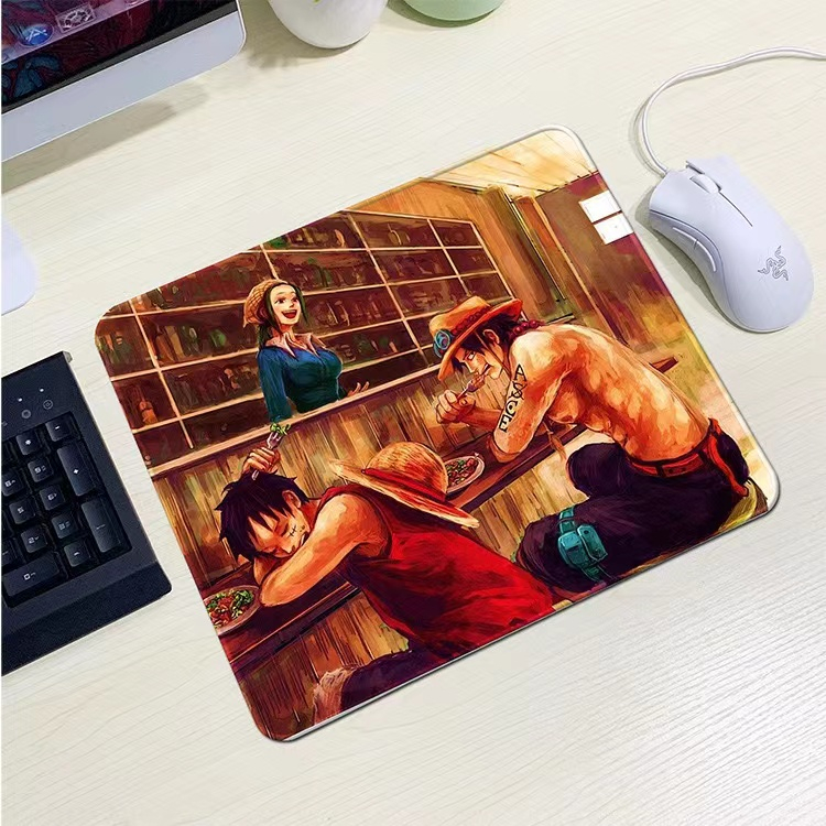 One Tấm Lót Chuột Và Bàn Phím Cỡ Nhỏ In Họa Tiết Hoạt Hình anime Dễ Thương