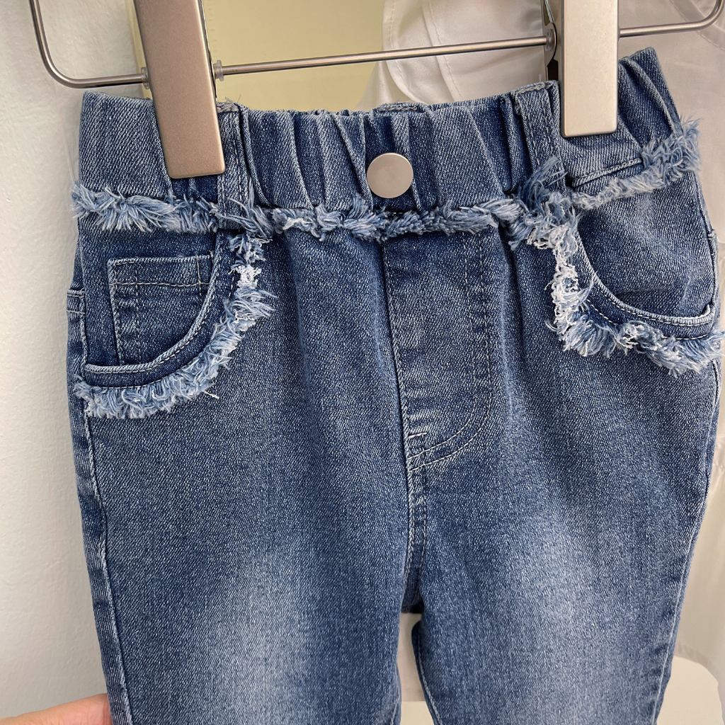 Bộ Áo Tay Dài / Quần Jean Dài Màu Sắc Ngọt Ngào Thời Trang Mùa Thu Cho Bé Gái