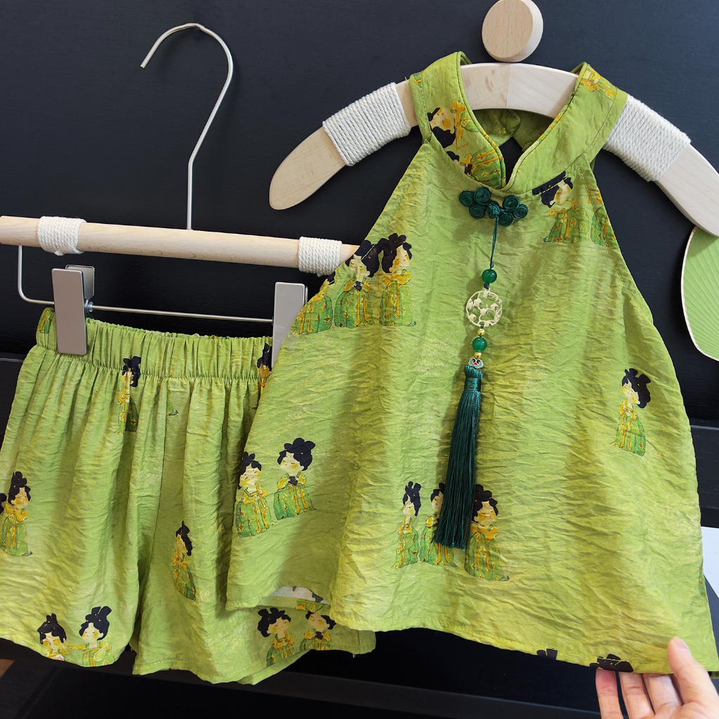 Set Đồ 2 Món Gồm Áo Sát Nách In Họa Tiết Dễ Thương + Quần Ngắn Phong Cách Trung Hoa Cho Bé Gái