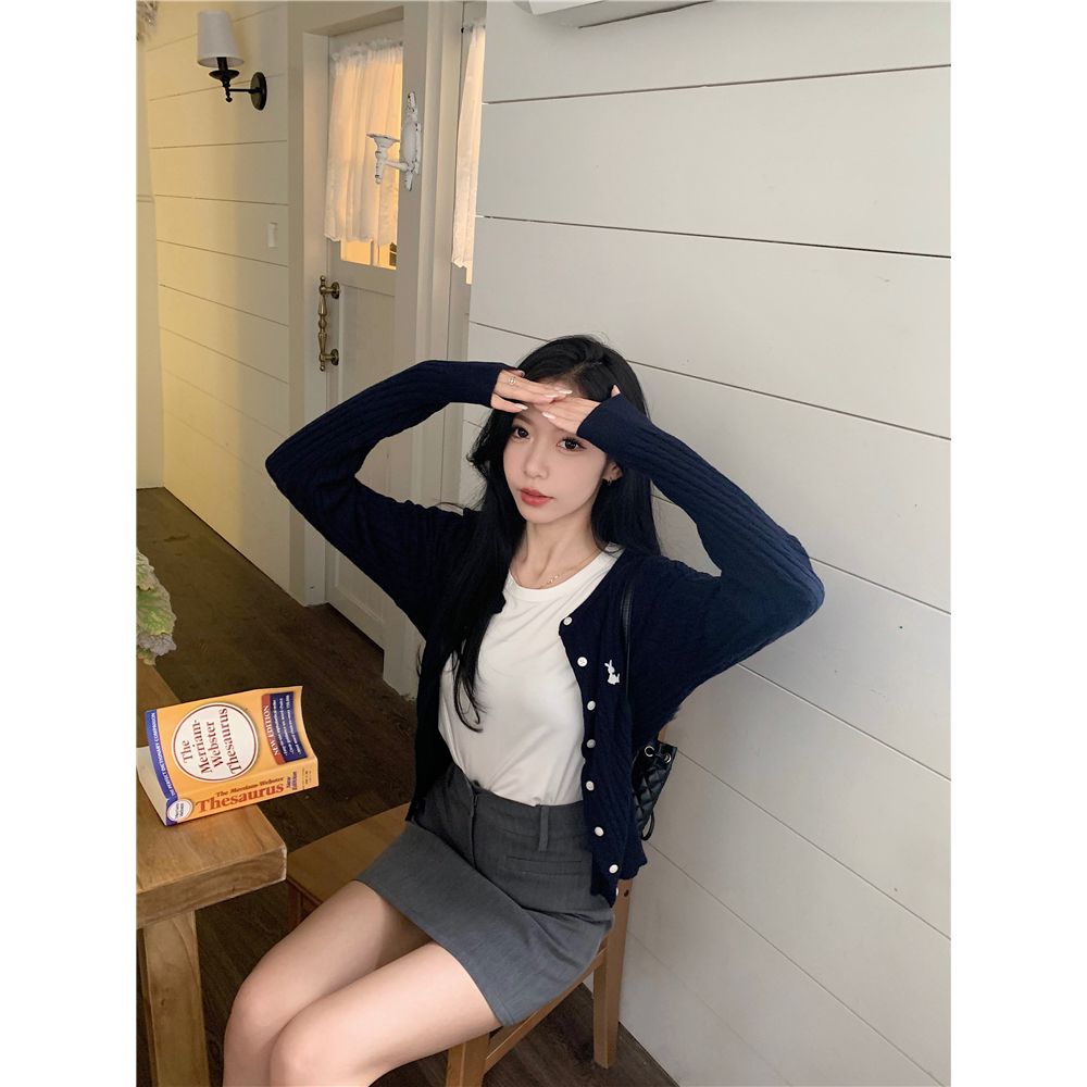 QADCOL Áo Khoác cardigan Dệt Kim Cao Cấp Tay Dài Dáng Ôm Thêu Họa Tiết Thời Trang Mùa Thu Cho Nữ