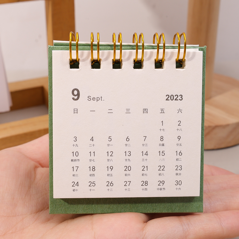Lịch Để Bàn 2024 Thiết Kế Đơn Giản Dễ Thương
